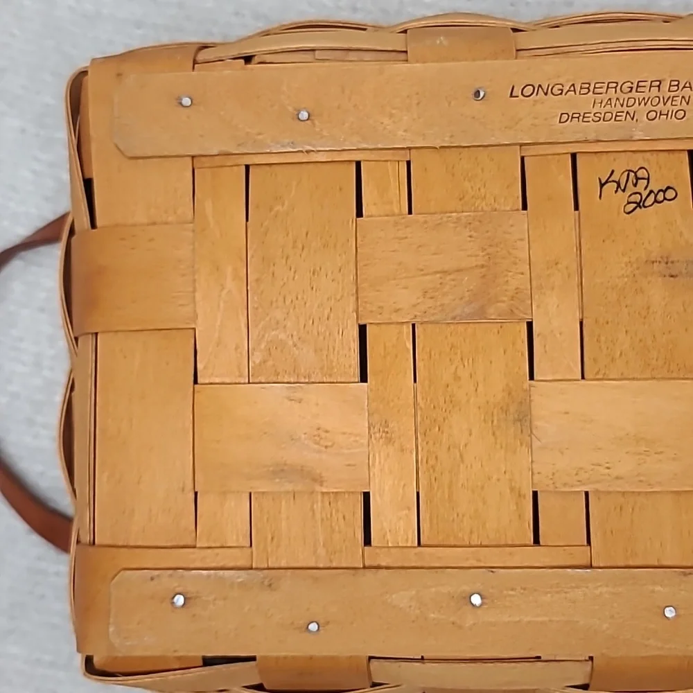 Longaberger Vintage 2000 Pantry Basket 12327 with Organizing Insert